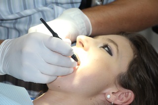 dinți ficși de la Dental Privilege