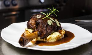 5 PREPARATE de sărbătoare – Ce bunătăți să gătești de Paște pentru familie și prieteni