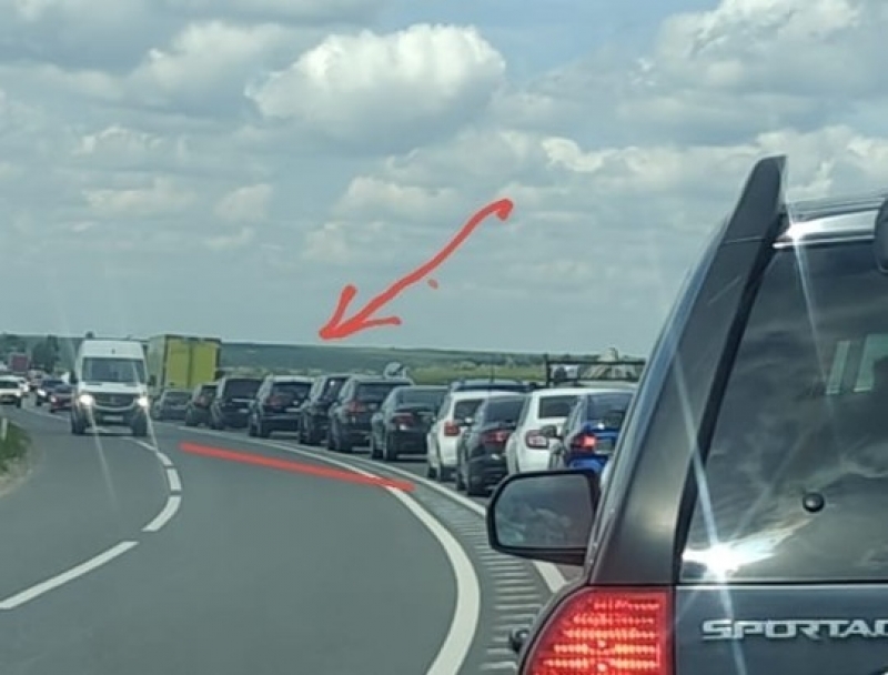 Ironia sorții: Marcel Ciolacu a rămas blocat în trafic la Podu Iloaiei după discuțiile cu afaceriștii ieșeni despre Autostrada A8